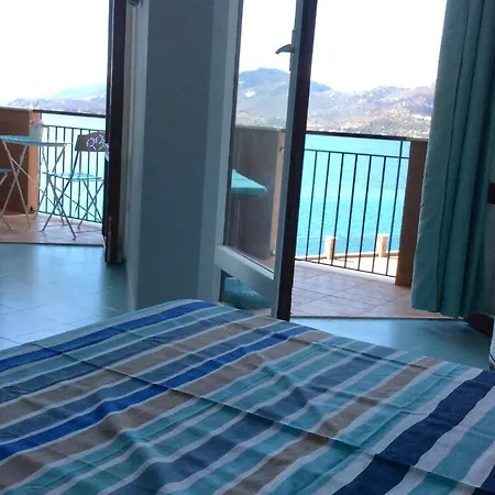 On The Sea Aparthotel