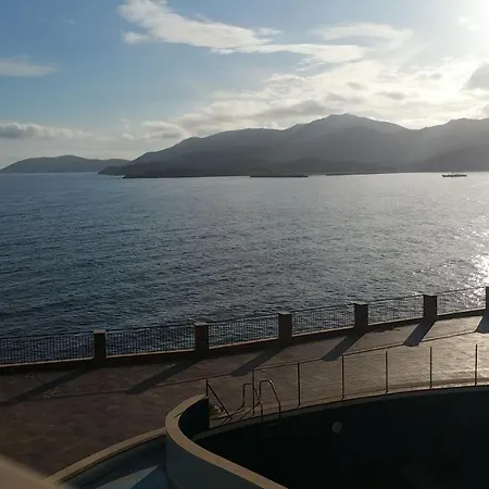 On The Sea アパートホテル